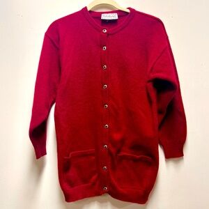 Edinburgh cardigan burgundy/red wool fancy black buttons lambswool button up M